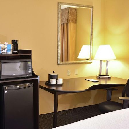 Hampton Inn&Suites Alexandria Extérieur photo