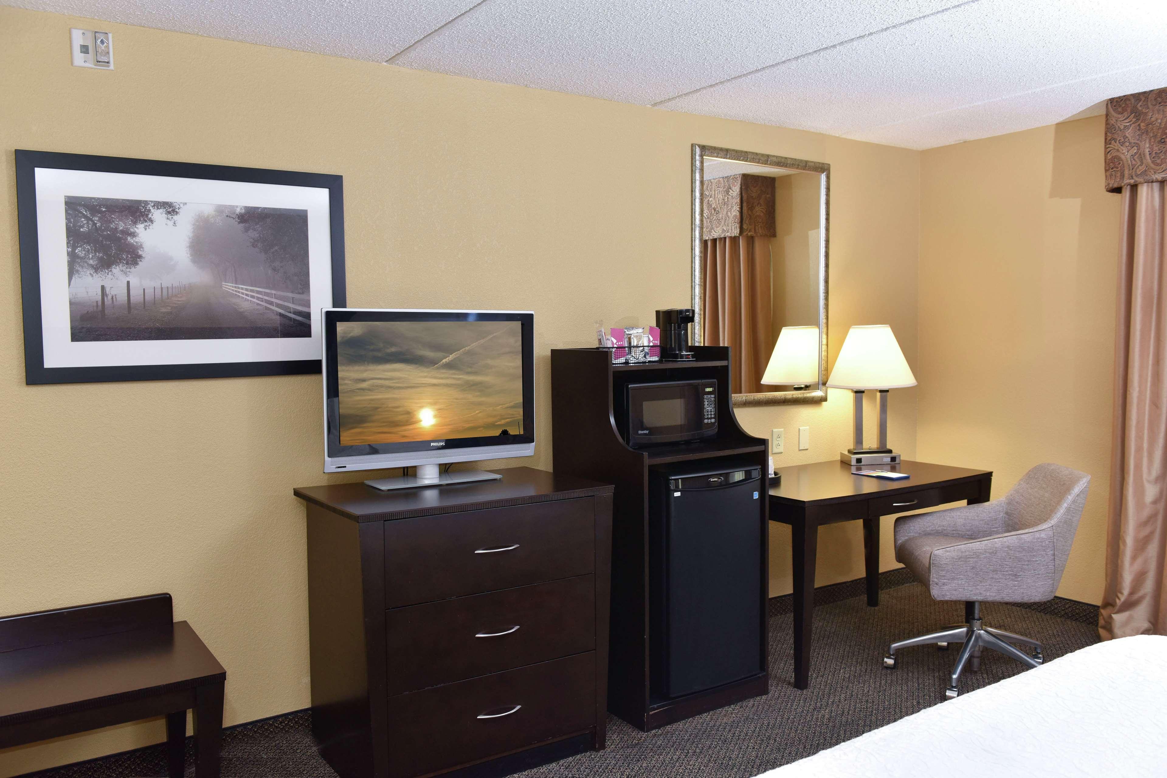 Hampton Inn&Suites Alexandria Extérieur photo
