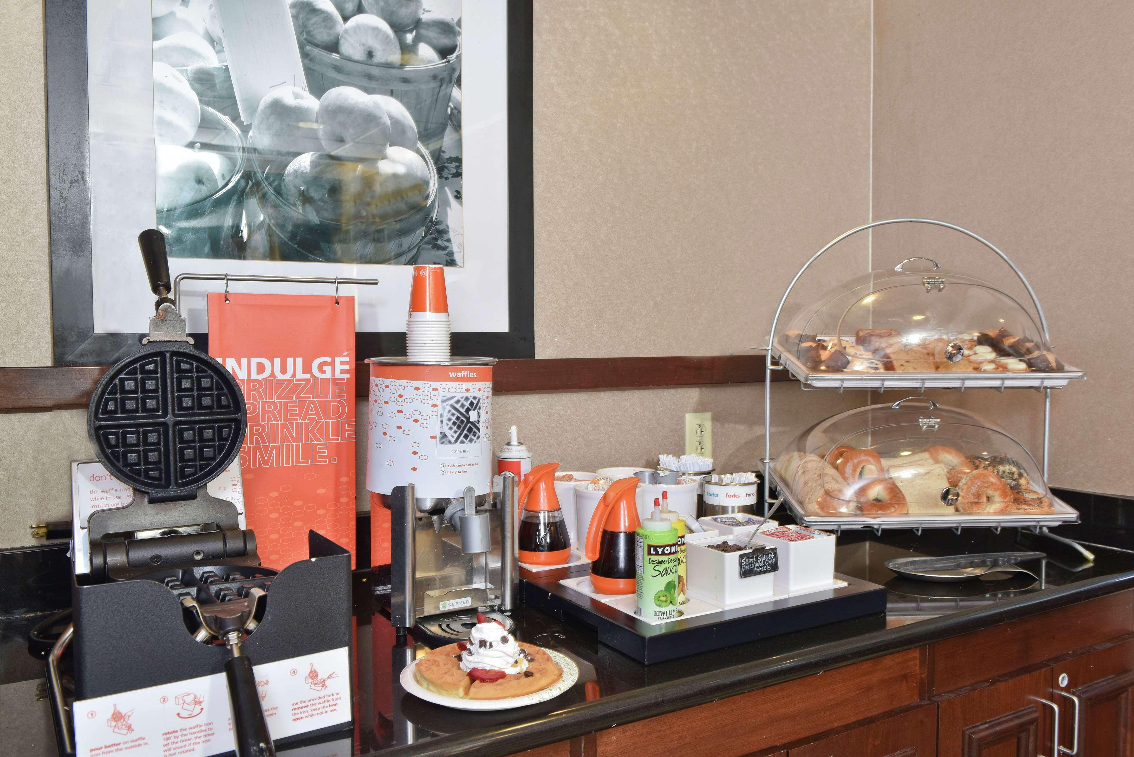 Hampton Inn&Suites Alexandria Extérieur photo