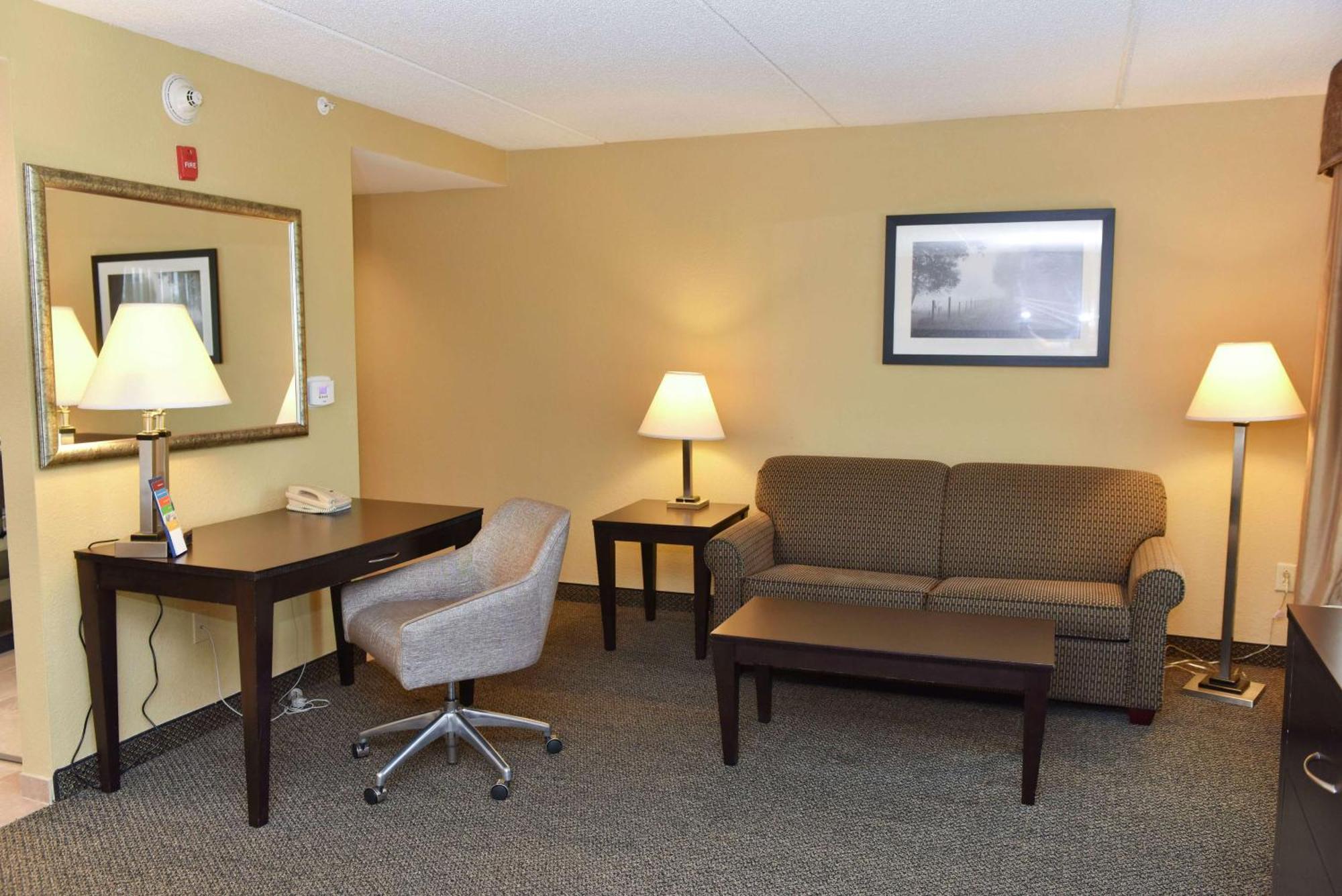 Hampton Inn&Suites Alexandria Extérieur photo
